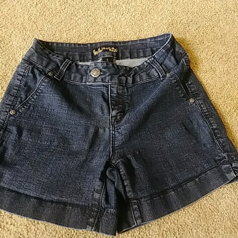 D. Jeans dark blue